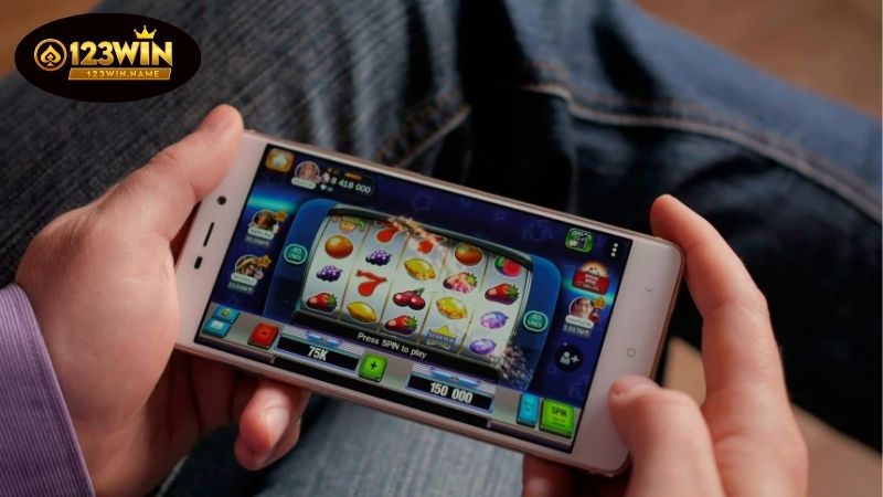 Chơi nổ hũ trên mobile – giải trí mọi lúc, thưởng mọi nơi 1 Chơi nổ hũ trên mobile – giải trí mọi lúc, thưởng mọi nơi